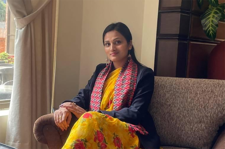 रास्वपाभित्र आन्तरिक असन्तुष्टि चुलिँदै, मधेशकी संस्थापक सभापति शर्माद्वारा पार्टी परित्याग