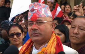 रुपन्देही–१ मा युवा नेता हिरा केसी घरदैलोमा, मतदाता भन्छन्- हिरा हिरो हुन्