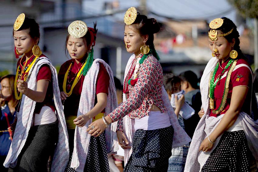 उभौली पर्व मनाइँदै, प्रकृतिप्रतिको सम्मान झल्किँदै