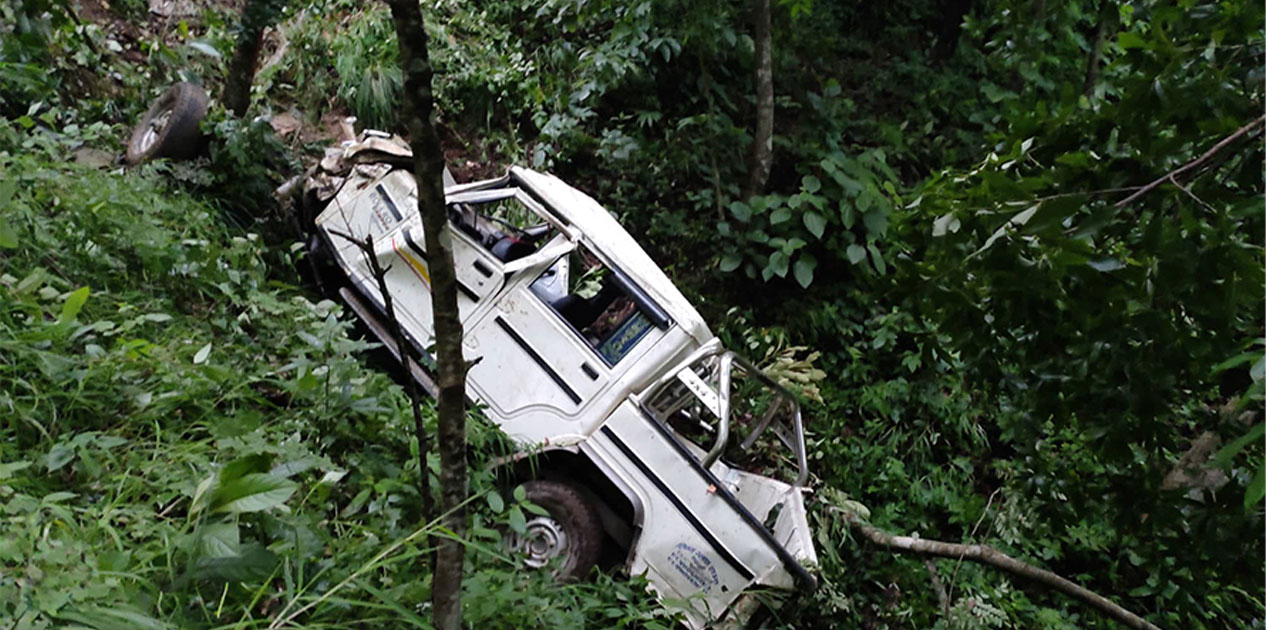 डोटीमा जीप दुर्घटना, दुई जनाको ज्यान गयो