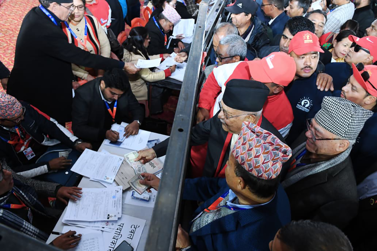 एमालेमा नयाँ नेतृत्वका लागि ६ सय ५० भन्दाबढीको उम्मेदवारी, १७ जना निर्विरोध