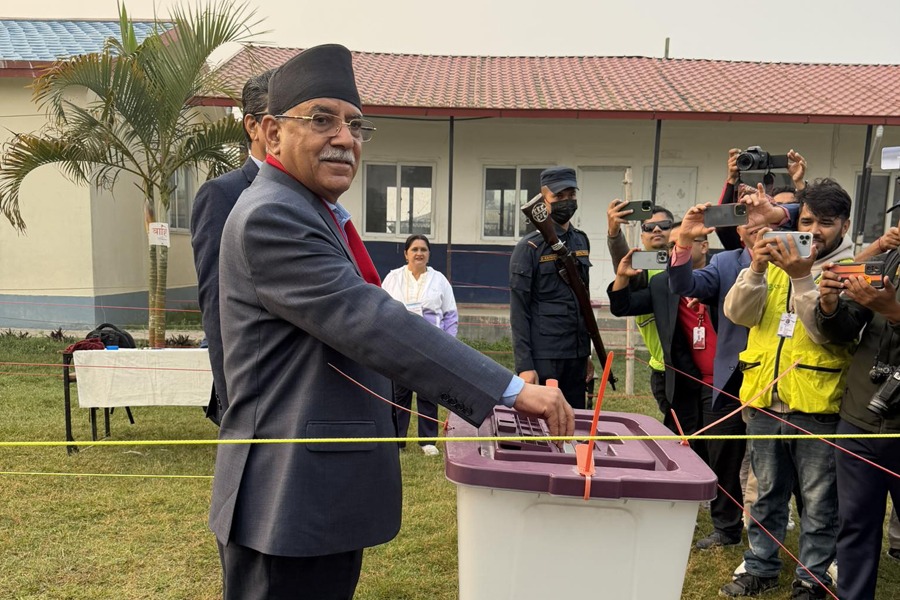 नयाँ–पुरानो होइन, सही–गलतको बहस गरौं : प्रचण्ड