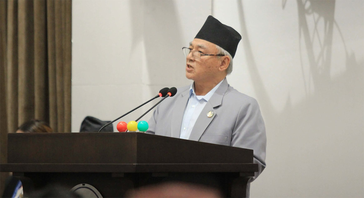 भदौ २४ बारे सरकारसँग जवाफ माग, रामबहादुर थापाको प्रश्न– किन जलाइयो सिंहदरबार ?