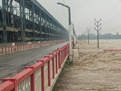 सप्तकोसीमा रेड अलर्ट जारी, ब्यारेजका २० ढोका खोलिए