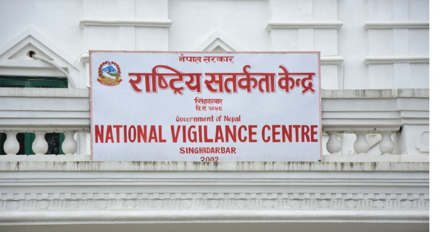 सरकारी कार्यालयमा आकस्मिक अनुगमन तीव्र