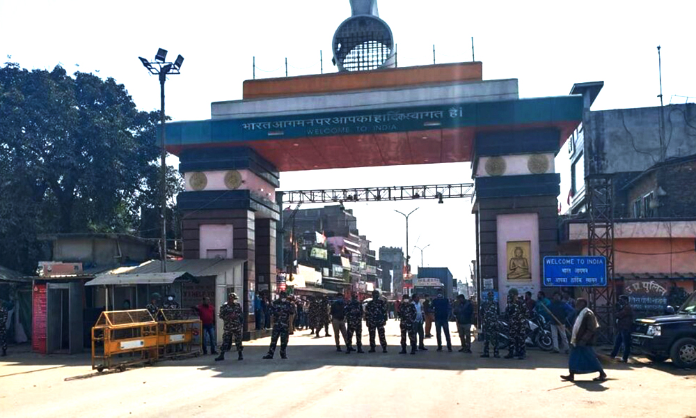 कुशीनगरबाट ५०० नेपालीको उद्धार, सुनौली नाकामार्फत स्वदेश फर्काइँदै